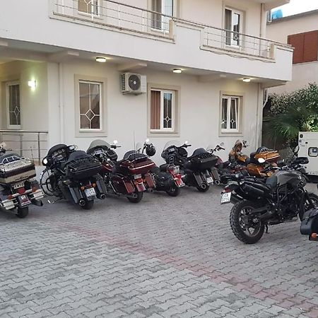 Hotel Emigranti Shkoder Bagian luar foto